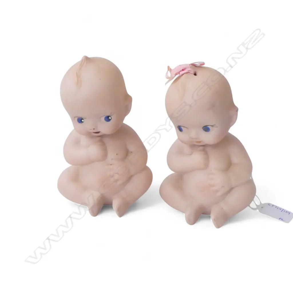 PR VINTAGE BISCE CHINA CUPIE DOLLS H140MM Image 1++