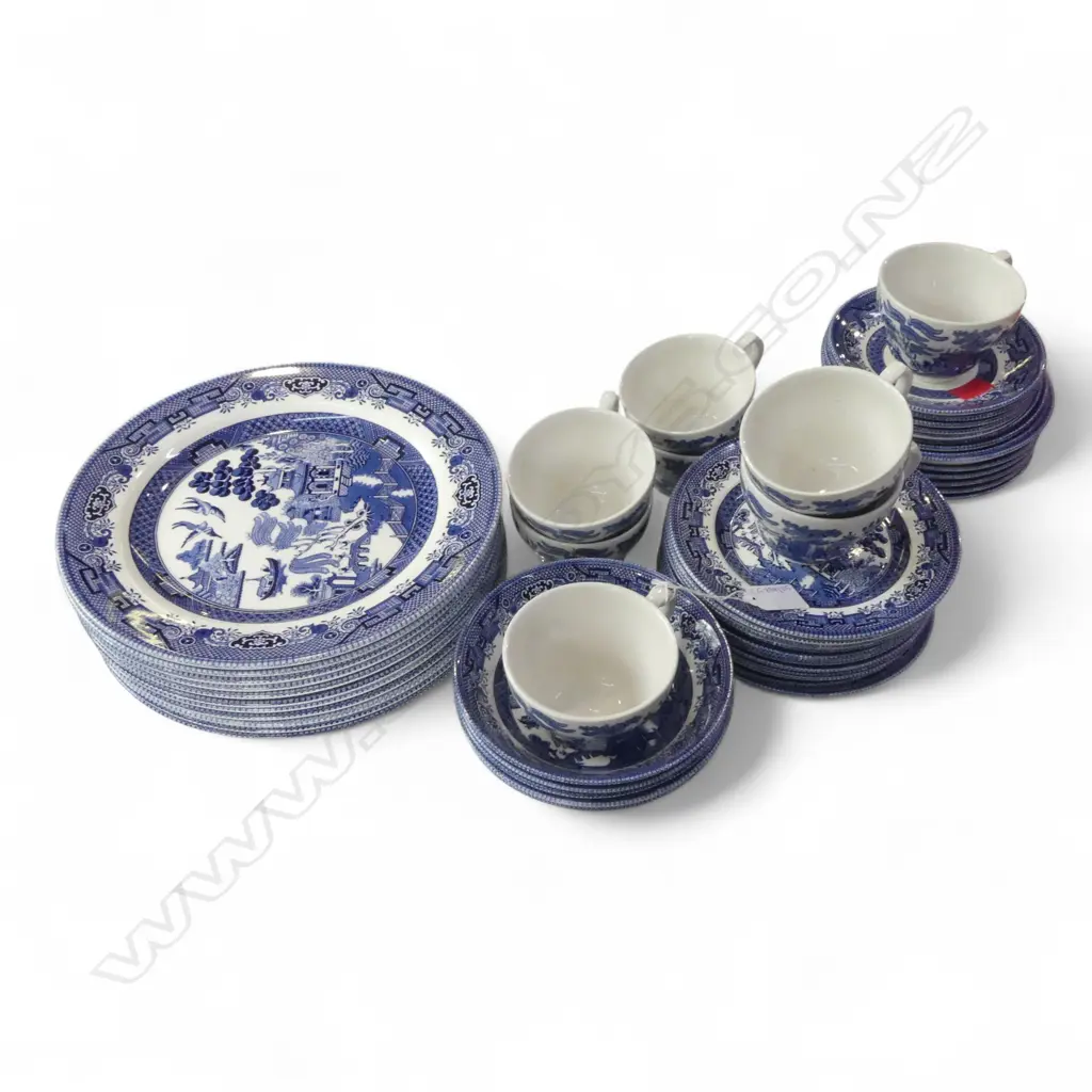 CHURCHILL B/W WILLOW DINNER SET Image 1++