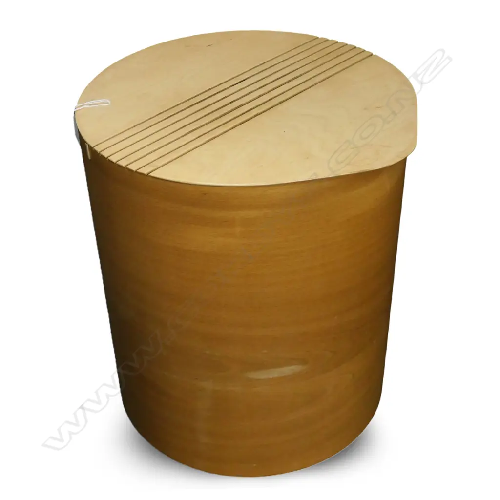 VILLA MILANO LAUNDRY BASKET / TUB IN NATURAL BEECH WITH ARTICULATED TOP 370mm (H) Image 1++