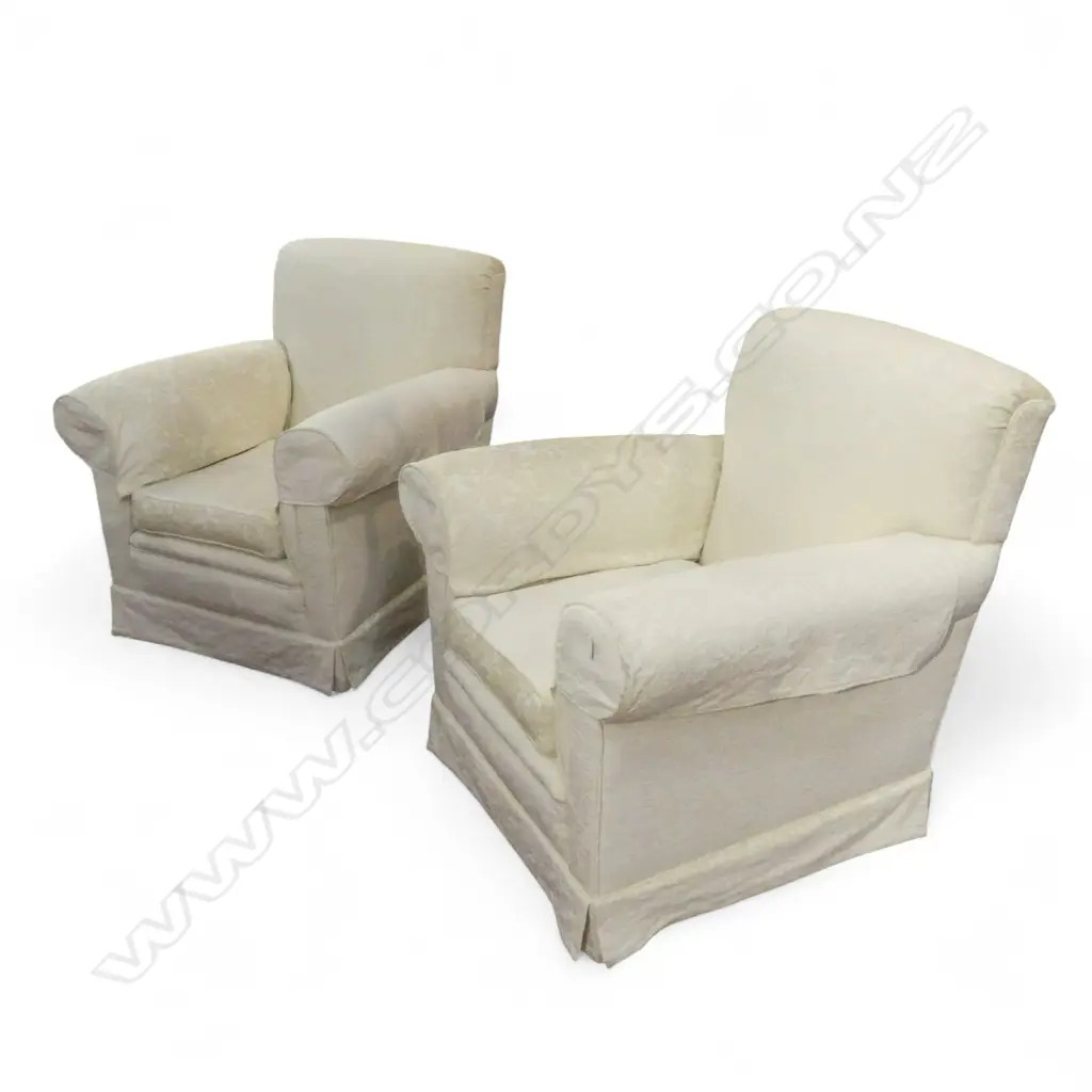 PR WHITE DAMASK ARMCHAIRS 900x900x950mm Image 1++