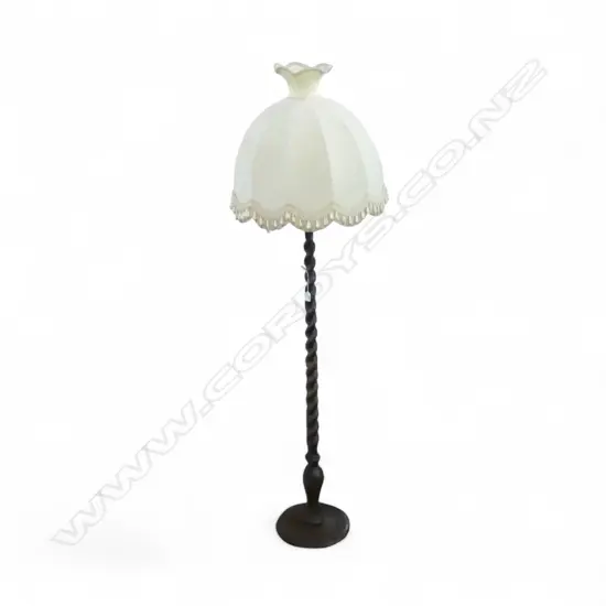 OAK BARLEY TWIST FLOOR LAMP H.1900mm