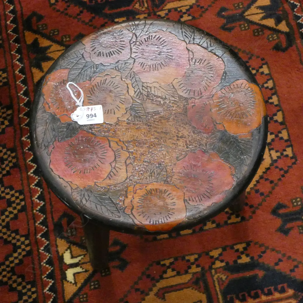 SMALL POKER-WORKED STOOL Dia.285mm Image 1++