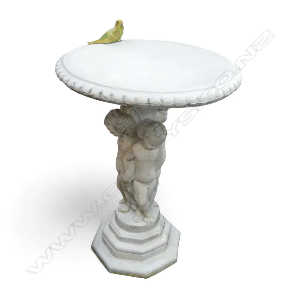 CONCRETE BIRD BATH H.800mm Image 1++