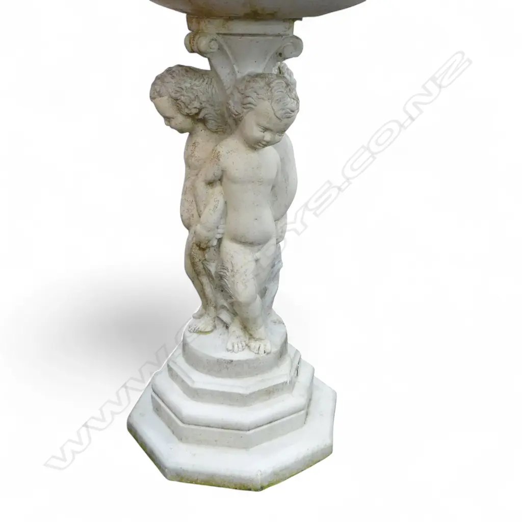 CONCRETE BIRD BATH H.800mm Image 1++