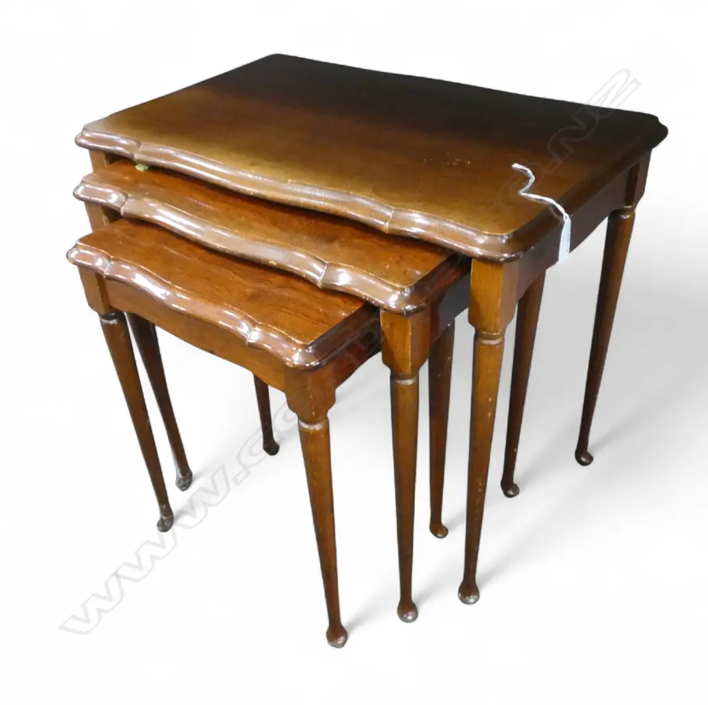 1960's NEST OF 3 MAHOGANY TABLES Queen Anne style w cabriole legs Image 1++