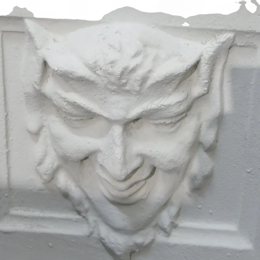 WHITE PAINTED CONCRETE PLINTH 310x310x390mm Image 1++