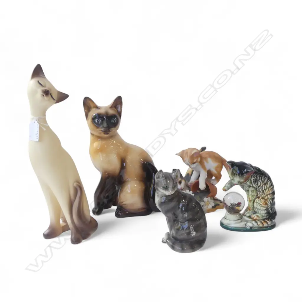 5 MIDCENTURY CAT ORNS H330MM TALLEST Image 1++
