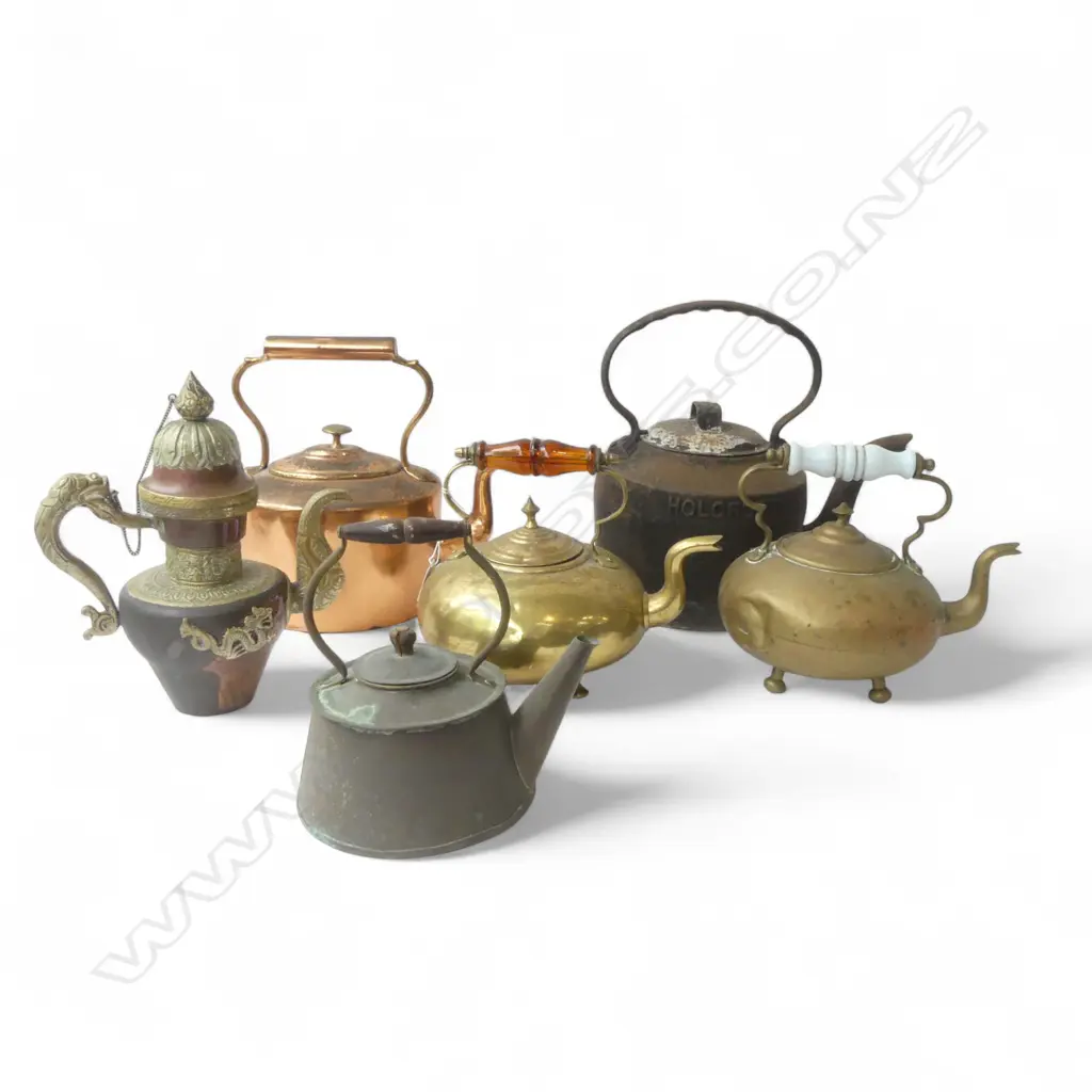     SIX ASSORTED BRASS + COPPER + IRON KETTLES Image 1++