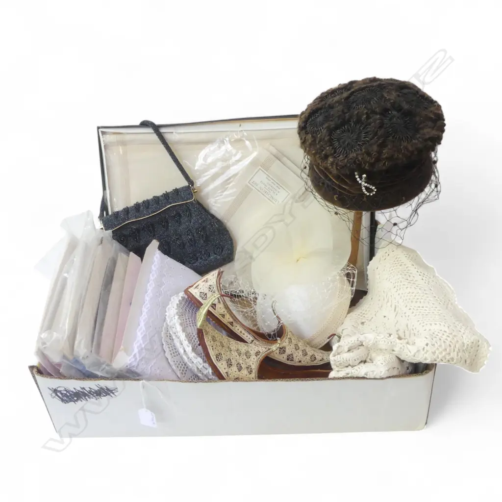 COLLECTION VINTAGE HABBERDASHERY LACE LINEN HAT SHOES ETC Image 1++