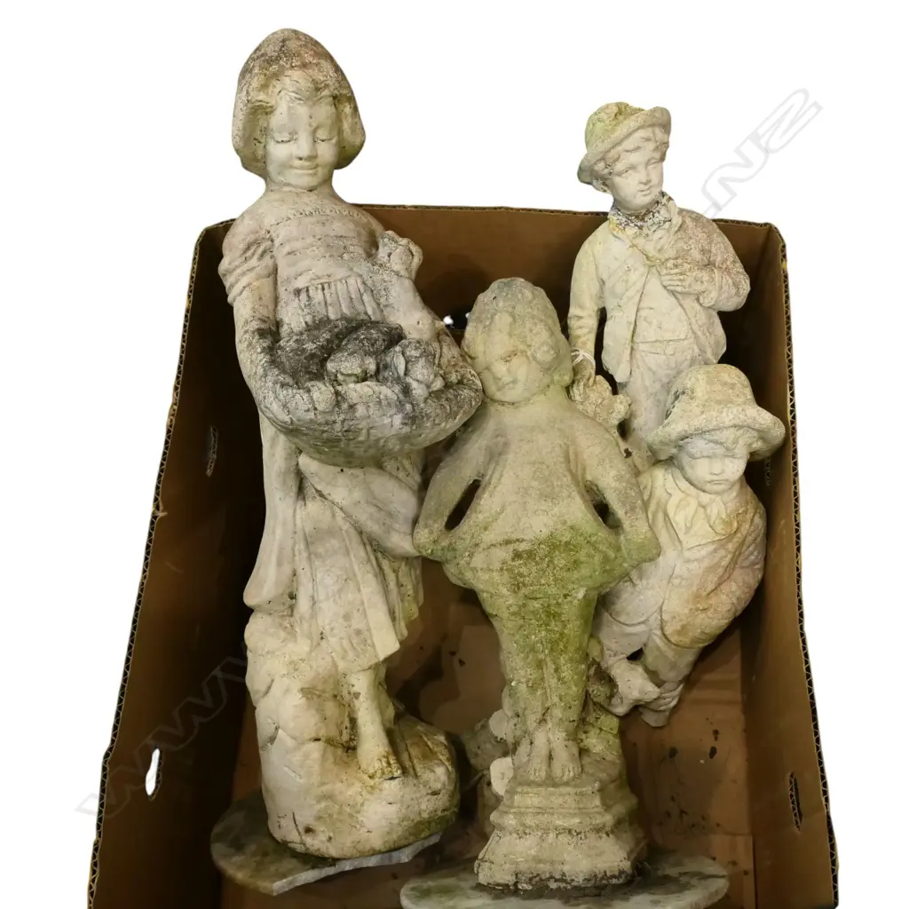 4 CONCRETE GARDEN STATUES AF H.535mm Image 1++
