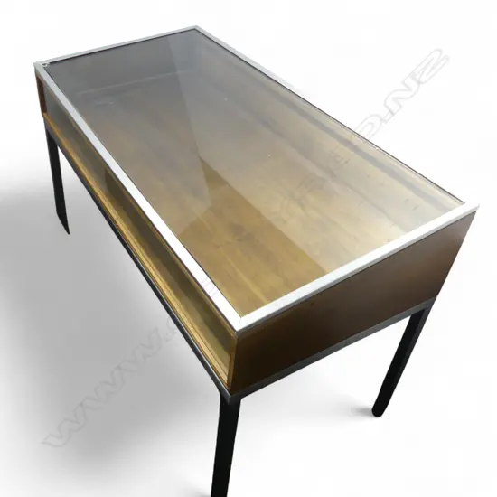 MID CENTURY COLLECTION DISPLAY CABINET H890MM L1550MM