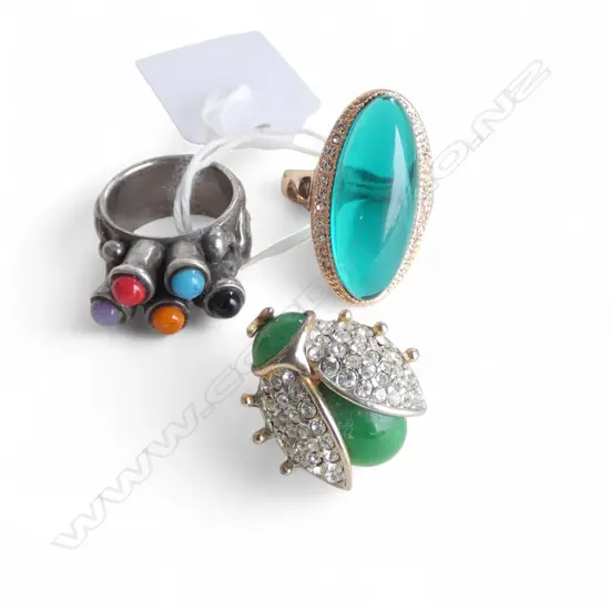 1GEM SET RINGS (SIZE L Approx) +  1 COSTUME ring size P & LADYBIRD PIN