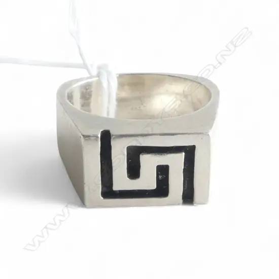 STG SILVER RING, EX PETER MINTURN WORKSHOP 21.4gms SIZE W/ X