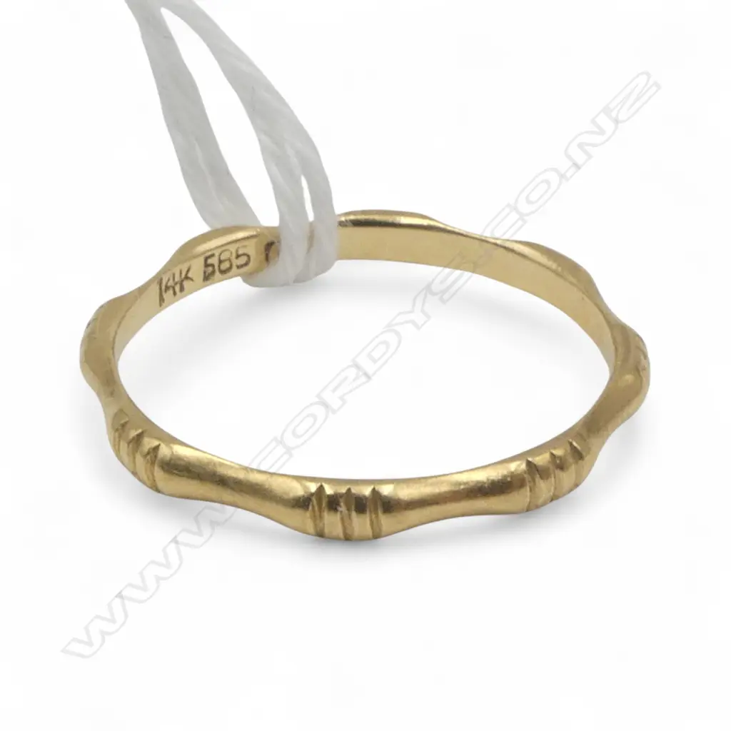 14ct gold bamboo TYPE RING 1.2gms SIZE L Image 1++