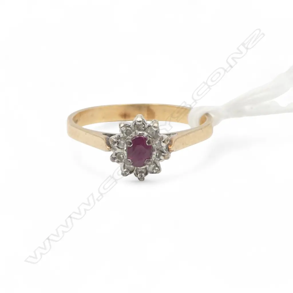9ct GOLD RUBY & DIAMOND RING 2.22gms SIZE P1/2 Image 1++
