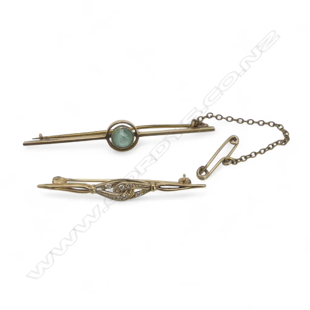 2 9ct BAR BROOCHES, 4.3gms Image 1++