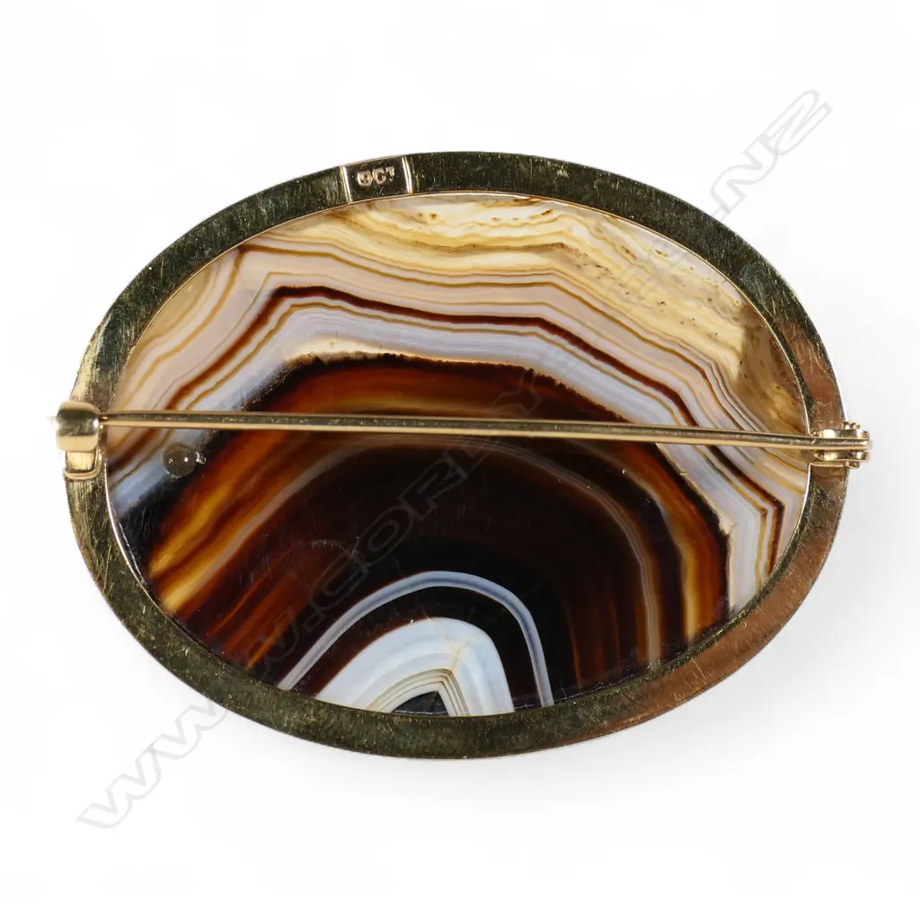 9ct gold agate brooch 13.5gms Image 1++