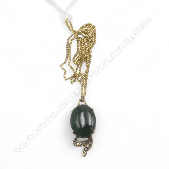 9ct GOLD FRAMED GREEN STONE PENDANT on rolled gold CHAIN