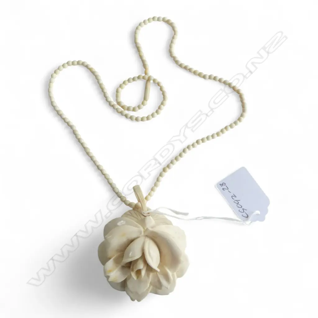 CARVED IVORY CARVED FLOWER PENDANT ON IVORY BEAD NECKLACE Image 1++