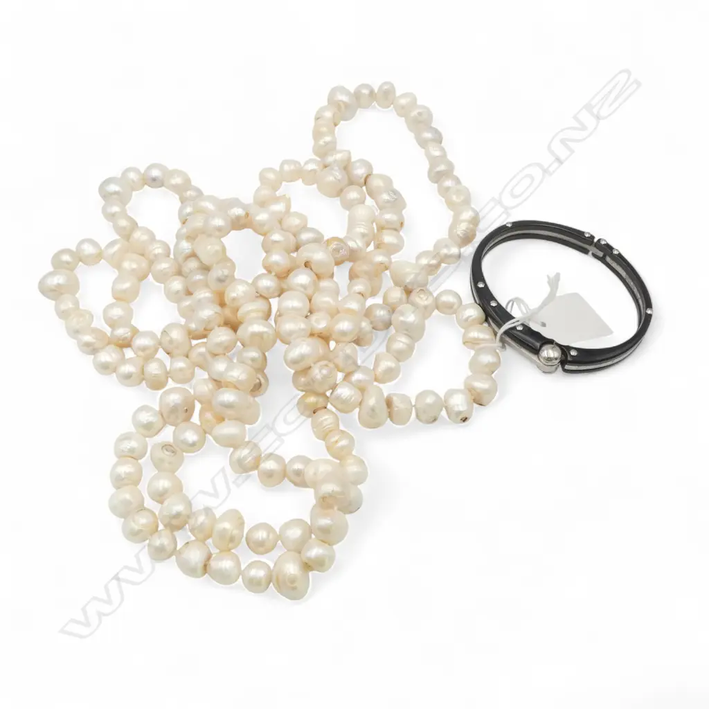 VERY LONG STRAND OF LARGE FRESH WATER PEARLS minor faults L.2000mm + GENTS designer bangle stainless steel & acrylic Image 1++