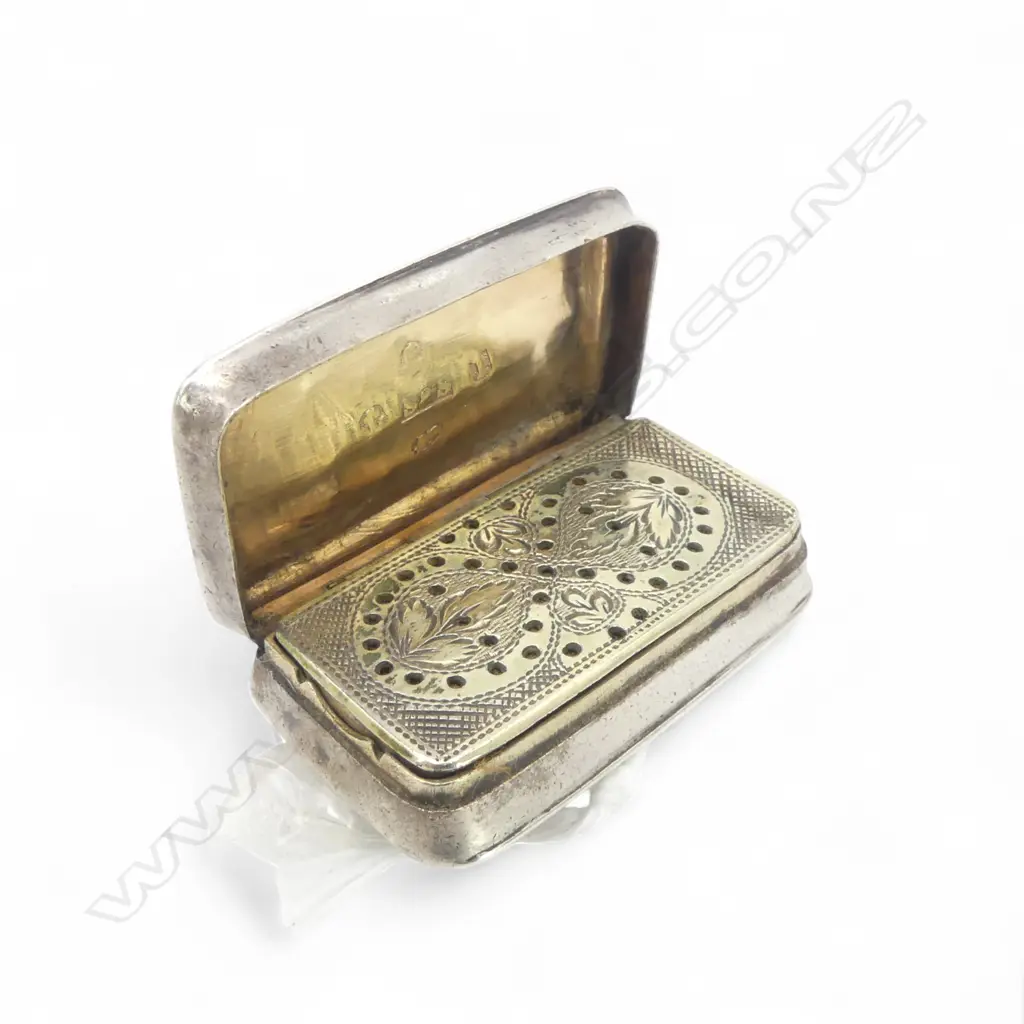GEORGIAN STG SILVER VINAIGRETTE W.35mm. Birmingham 1809 by T Simpson & Son Image 1++