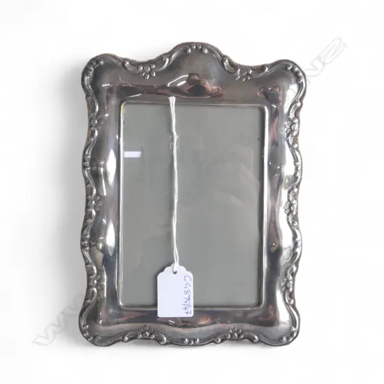 SILVER PLATE PHOTO FRAME 210x155mm