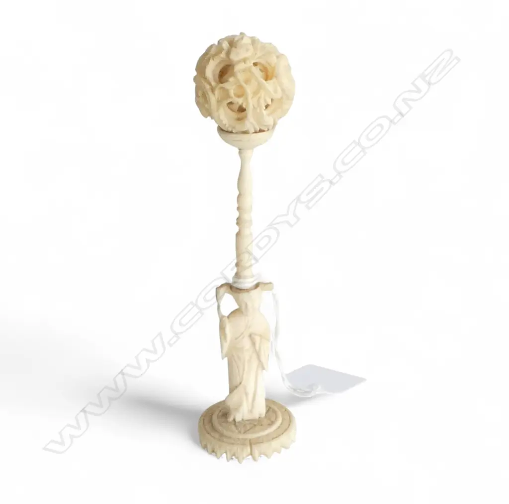 OLD CHINESE CARVED & PIERCED IVORY PUZZLE BALL ON STAND base split H.140mm Image 1++