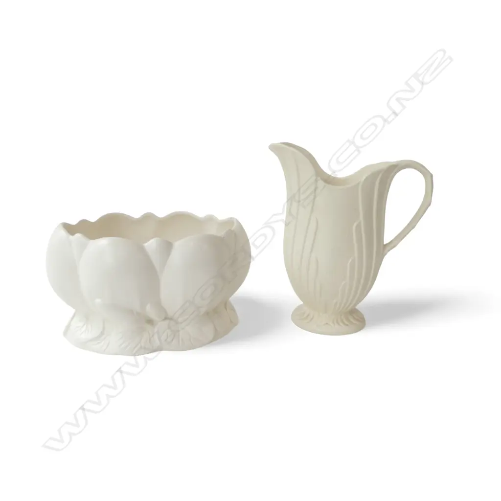 2 WHITE NZ CERAMICS; ROYDON JUG H.210mm, FLAIR ART POTTERY LILY BOWL #360 W.215mm both w. hairlines Image 1++