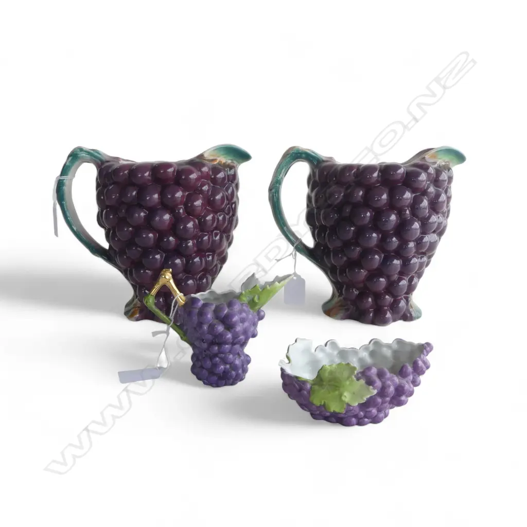A PAIR OF ART DECO BURLEIGH WARE 'GRAPE' JUGS 170mm (H) PLUS TWO ROYAL BAYREUTH GRAPE VESSELS, BOWL AND JUG (70mm) H Image 1++