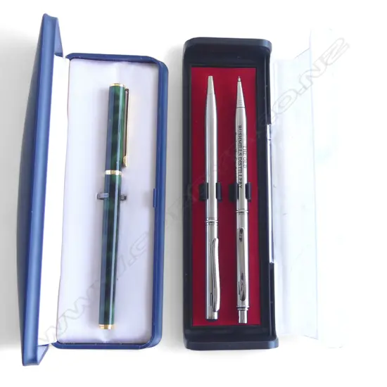 CASED RONSON PEN + THE OLD BUSHMILLS DISTILLERY PEN & PENCIL SET