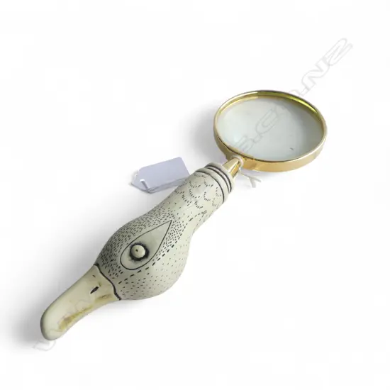 MAGNIFYING GLASS w. RESIN DUCK HEAD HANDLE BY HISTORY CRAFT ENGLAND L.230mm