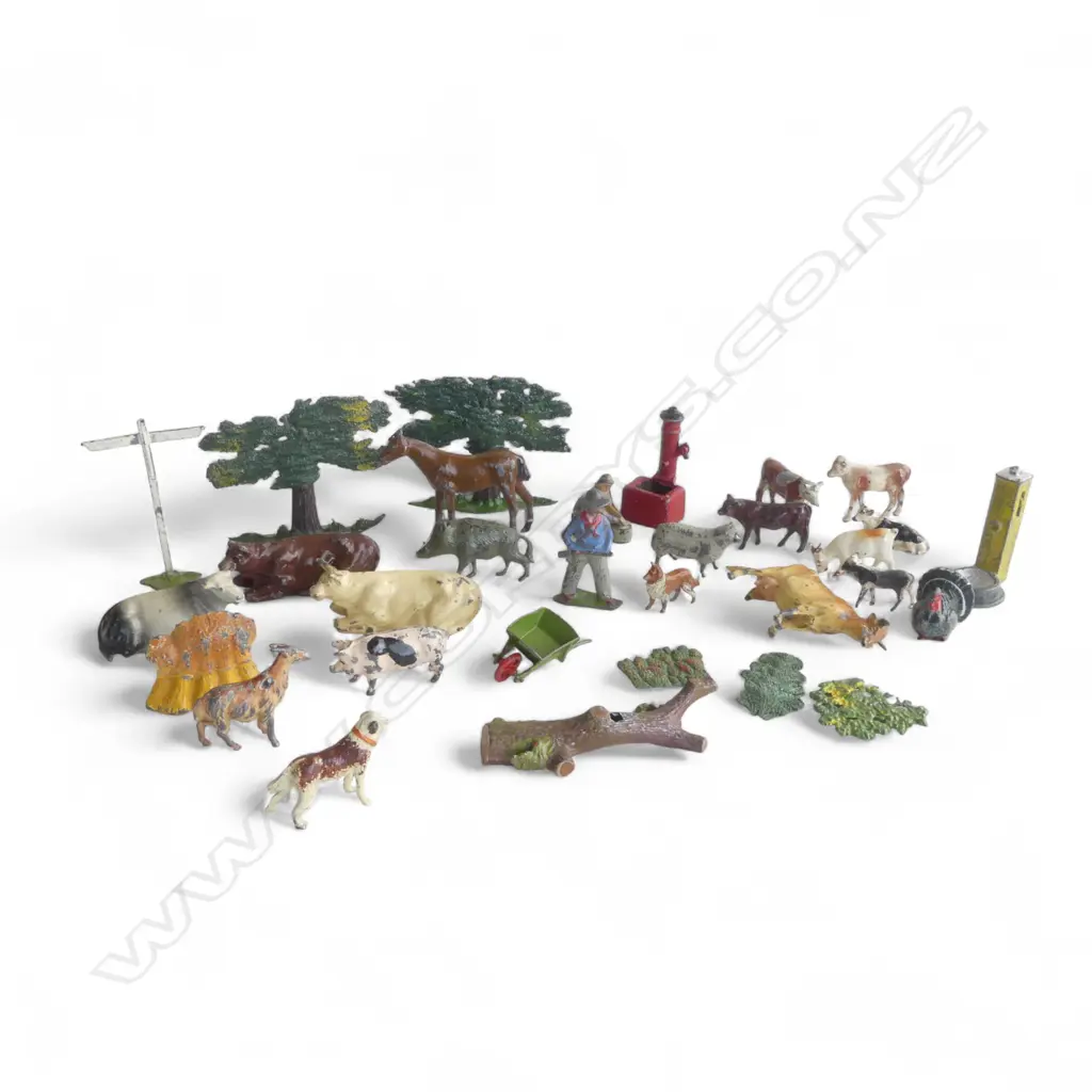 ASST. VINTAGE LEAD BRITAINS ORNAMENTS  Image 1++