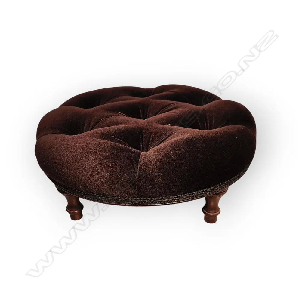 SMALL VICTORIAN ROUND BUTTONED VELVET FOOTSTOOL Image 1++