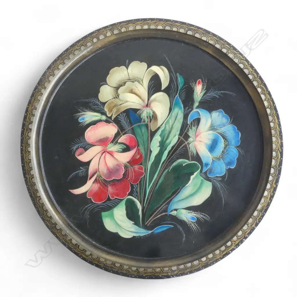RUSSIAN LACQUERED TRAY Image 1++
