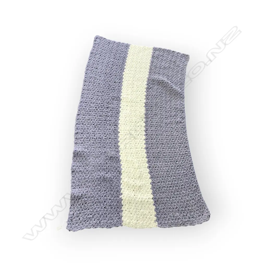 HANDMADE BLUE AND WHITE BLANKET Image 1++
