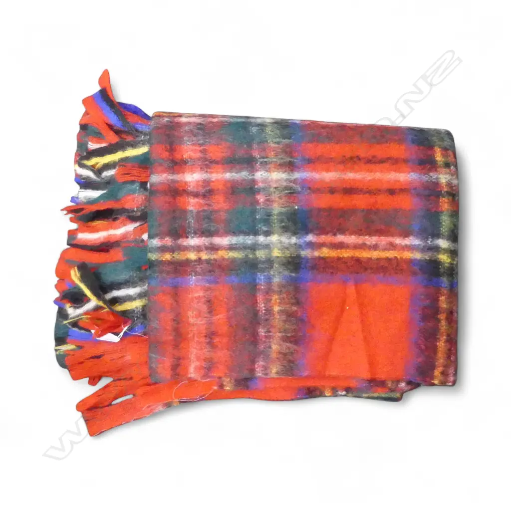 VINTAGE BESONI BAY (TIMARU)NEW ZEALAND 75% MOHAIR BLANKET  Image 1++