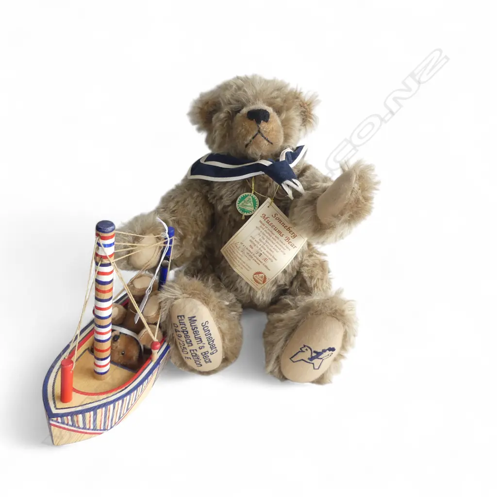 HERMANN TEDDY BEAR w. BERND RUCKERT BOAT AND BEAR Image 1++