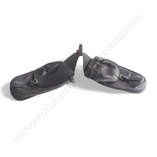 PR STITCHED HEAVY DUTY LEATHER SMALL SADDLE BAGS