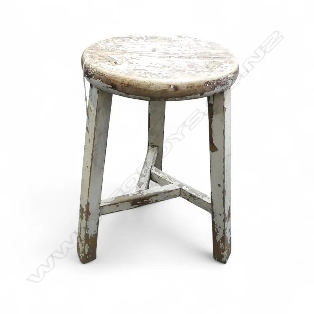 RUSTIC WHITE PAINTED WOODEN 3 LEGGED STOOL H.530mm Image 1++