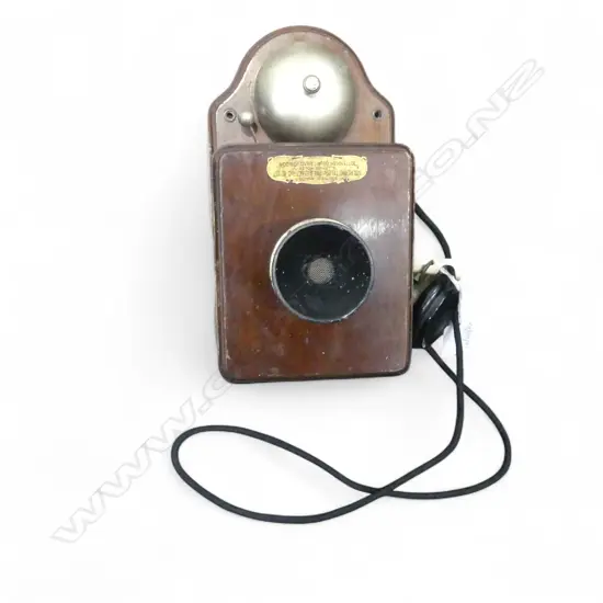 ANTIQUE BRITISH MADE WALL HANGING TELEPHONE H.255mm