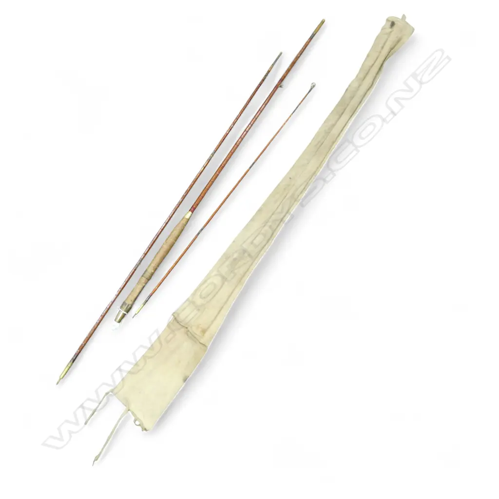 3 PCE SPLIT CANE FRESHWATER ROD IN BAG  Image 1++