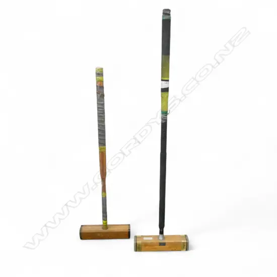 2 POLO MALLETS L.1155mm