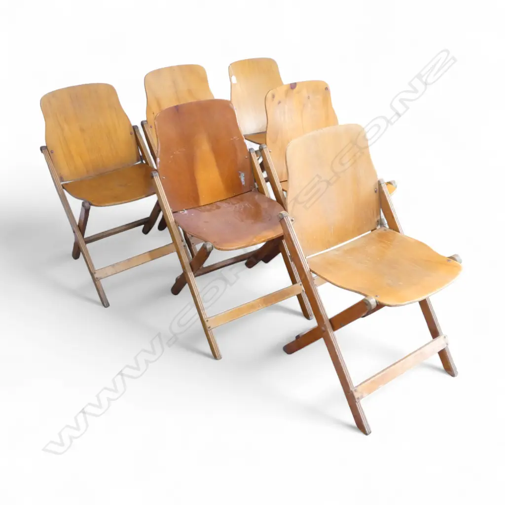 6 STORKLINE FOLDING CHAIRS; 1 w. hinge catch AF Image 1++