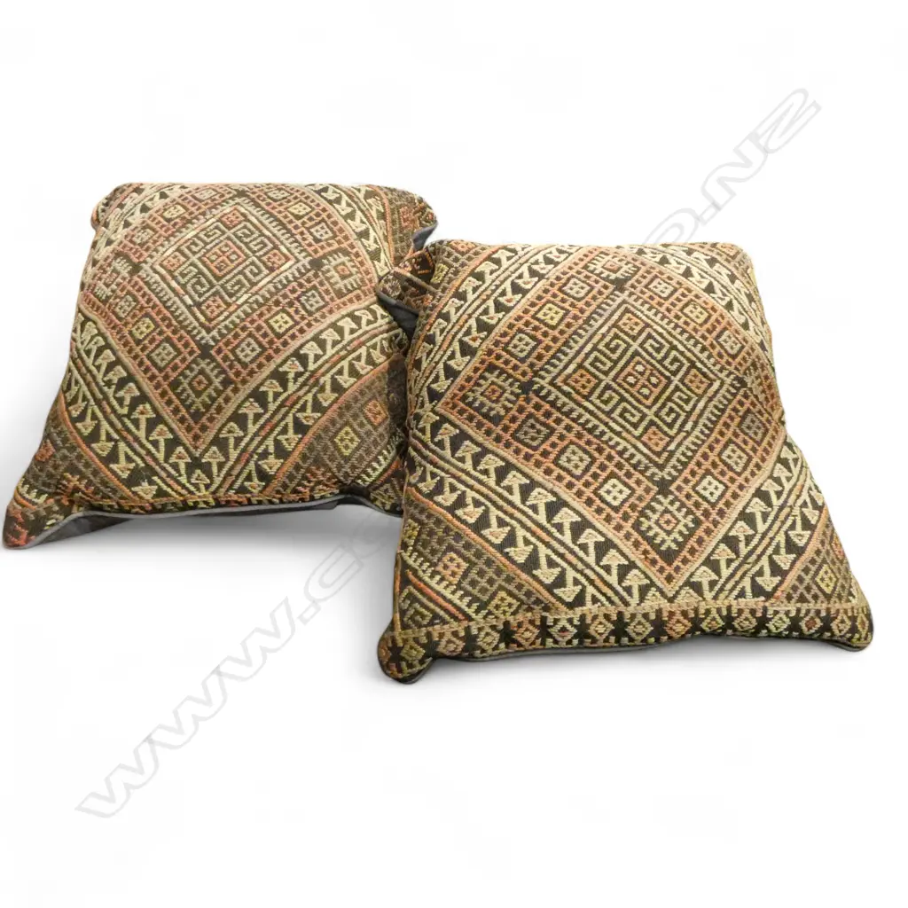 PR KILIM FACED SCATTER CUSHIONS 400x370mm Image 1++