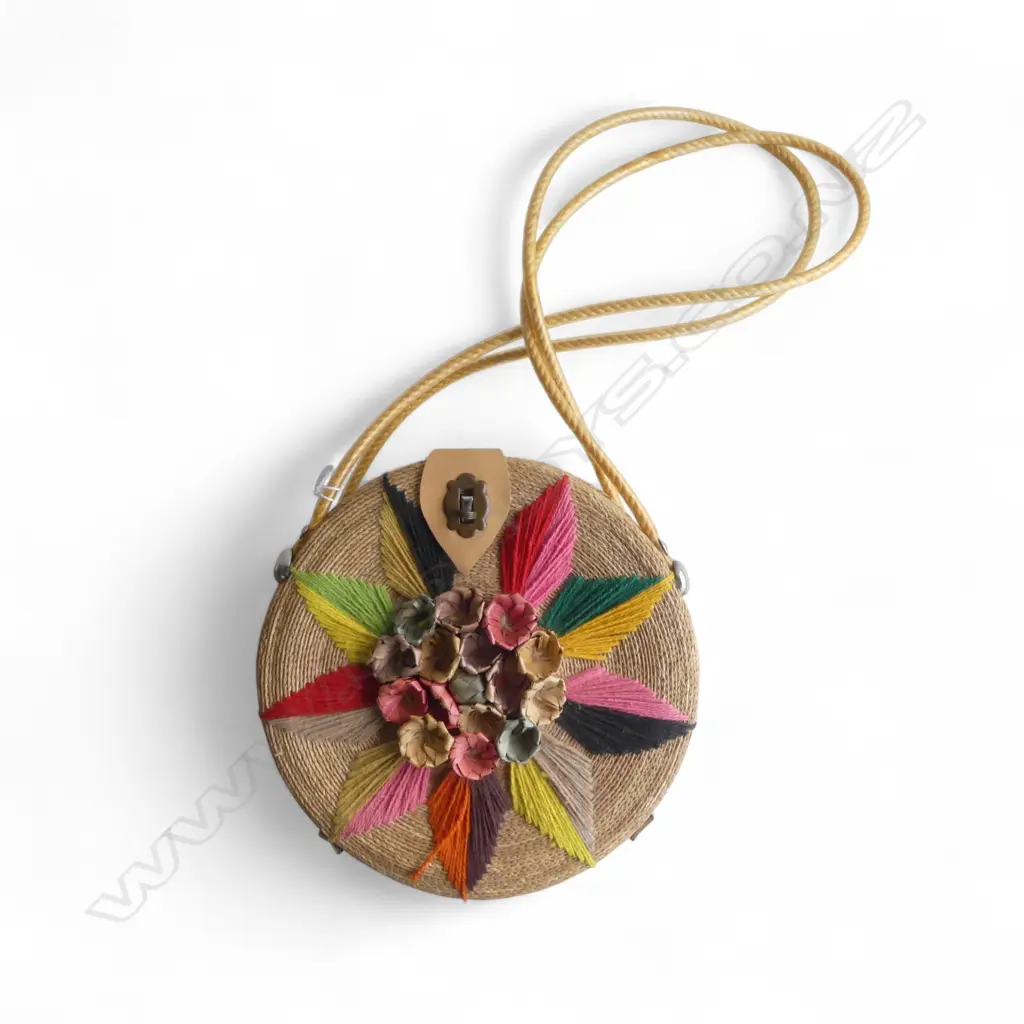 VINTAGE WOVEN CIRCULAR BAG  Image 1++