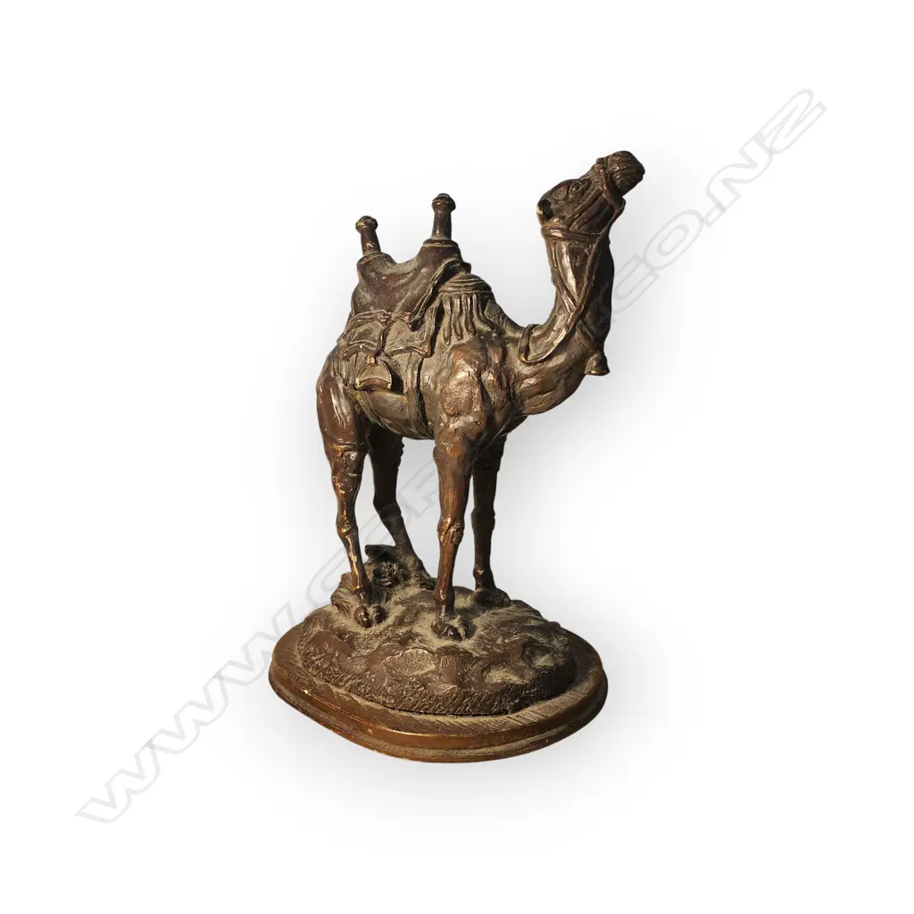 CAMEL SCULPTURE RESIN REPRODUCTION OF “DROMADAIRE HARNACHÉ D'ÉGYPTE” BY BARYE Image 1++