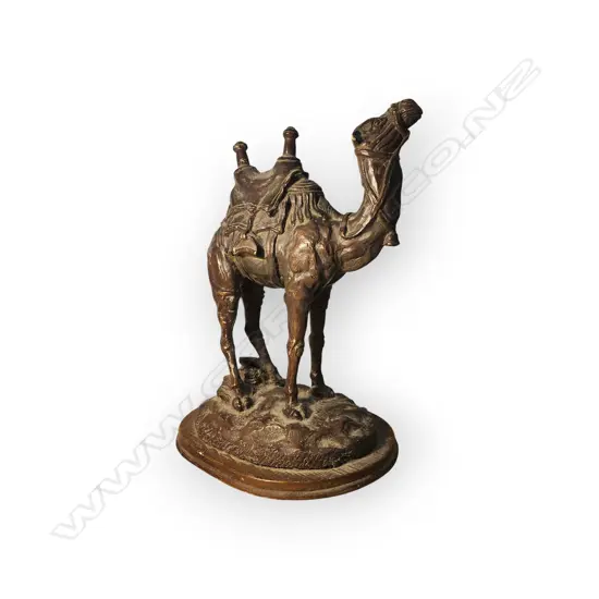 CAMEL SCULPTURE RESIN REPRODUCTION OF “DROMADAIRE HARNACHÉ D'ÉGYPTE” BY BARYE