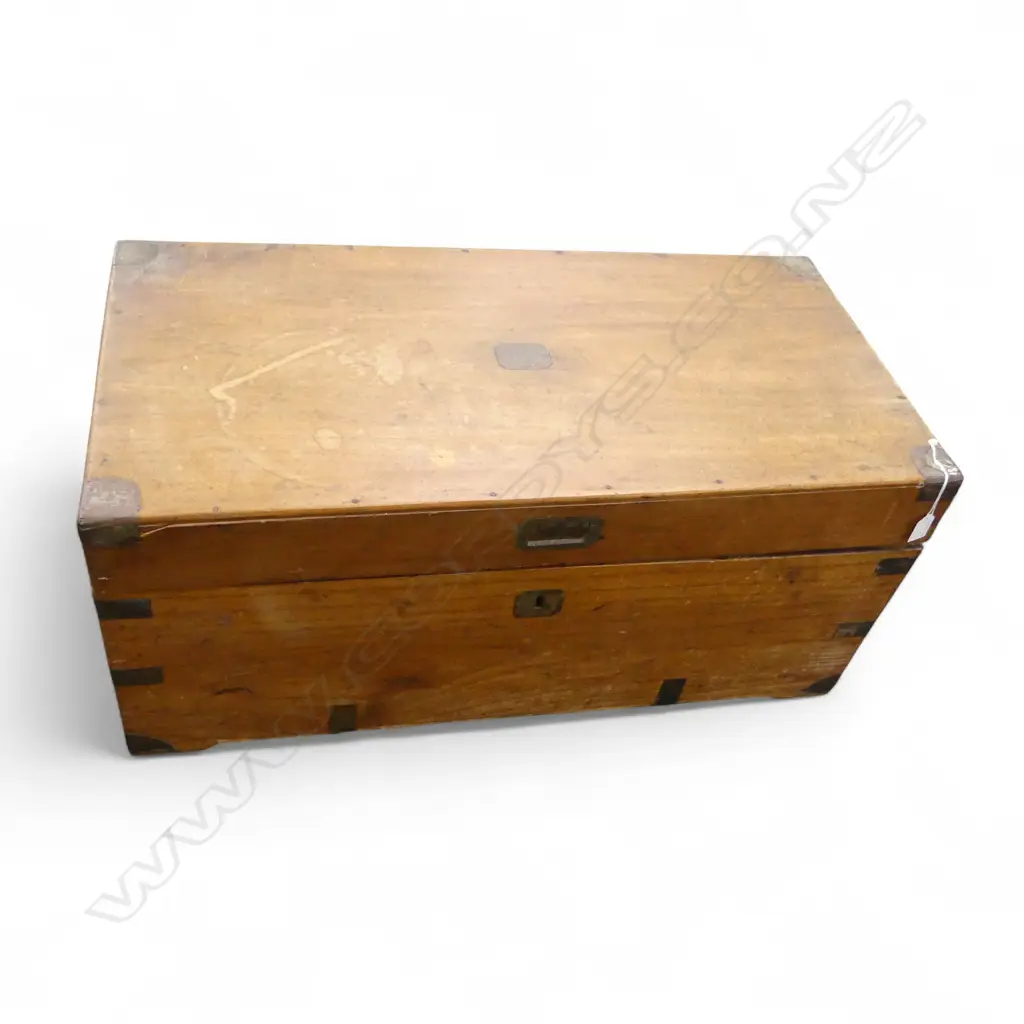 Small camphorwood trunk w brass binding and carry handles. 830 x 410 x 380mm Image 1++