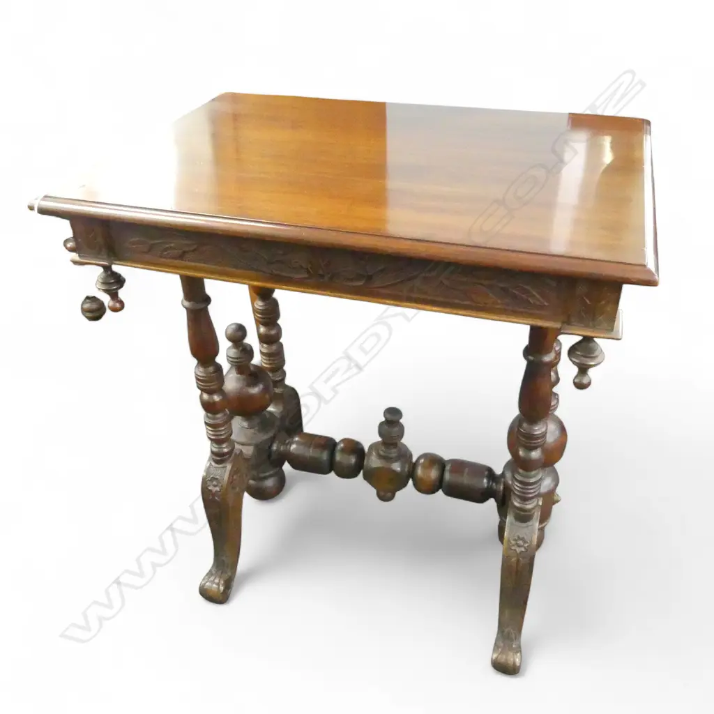 ANTIQUE RIMU SIDE TABLE 730x520x770mm Image 1++