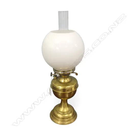 BRASS KEROSENE LAMP